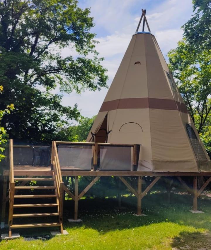Tipi, L'indienne Luxury tent *